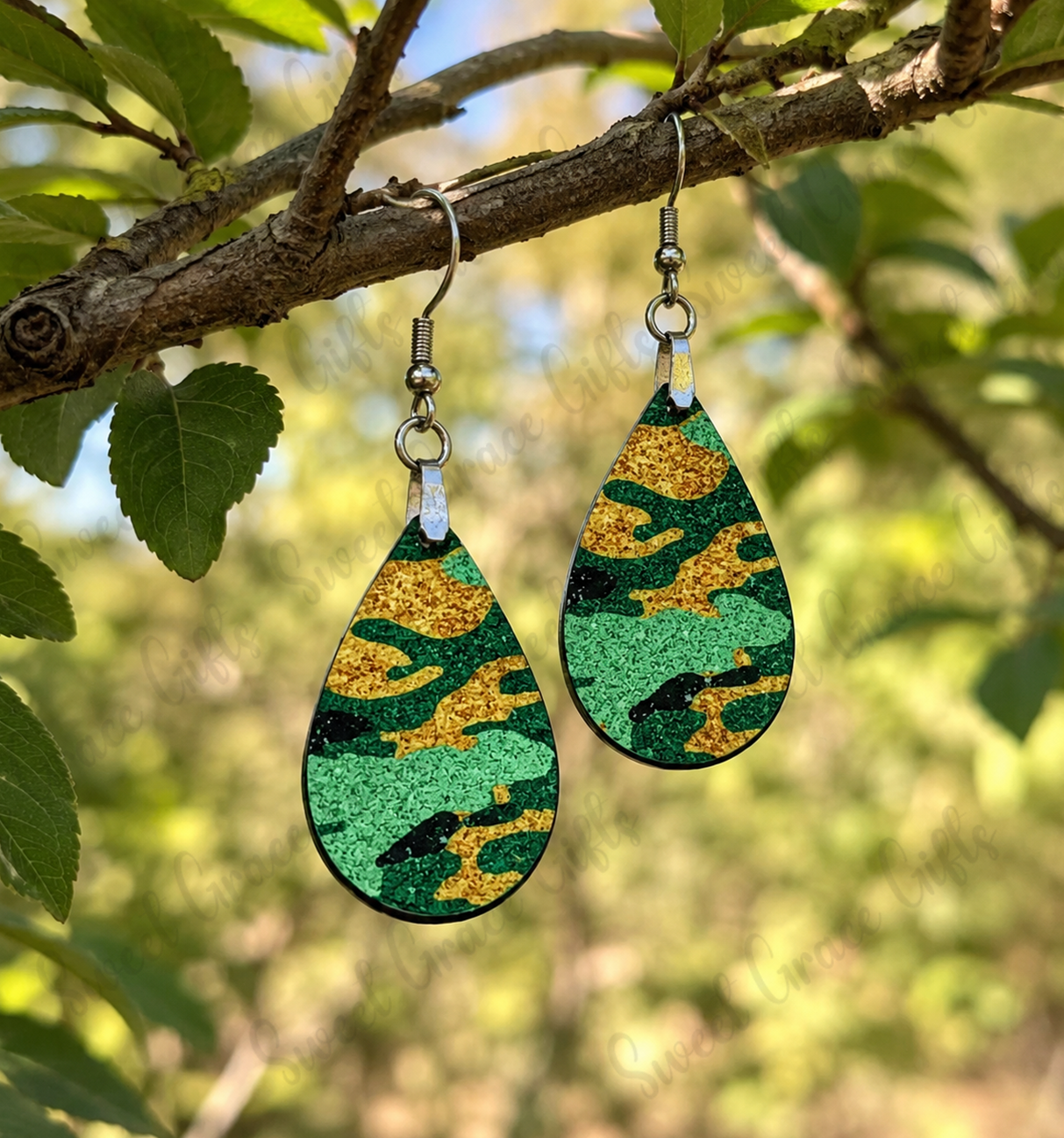 💚🖤 Army Camo Glitter Teardrop Earrings | Military Wife Earrings | Camouflage Dangle Earrings | Army Pride Jewelry Gift